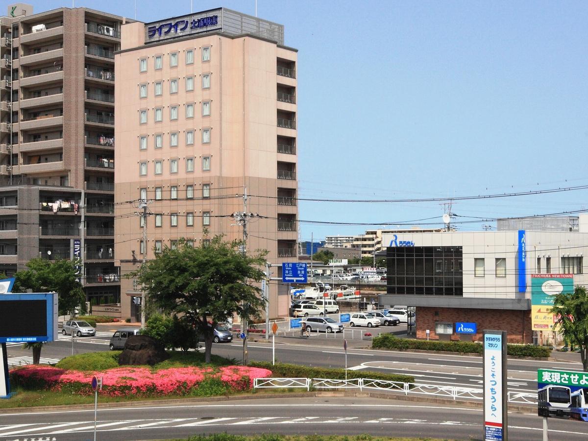 Отель Crown Hills Tsuchiuraekihigashi Экстерьер фото